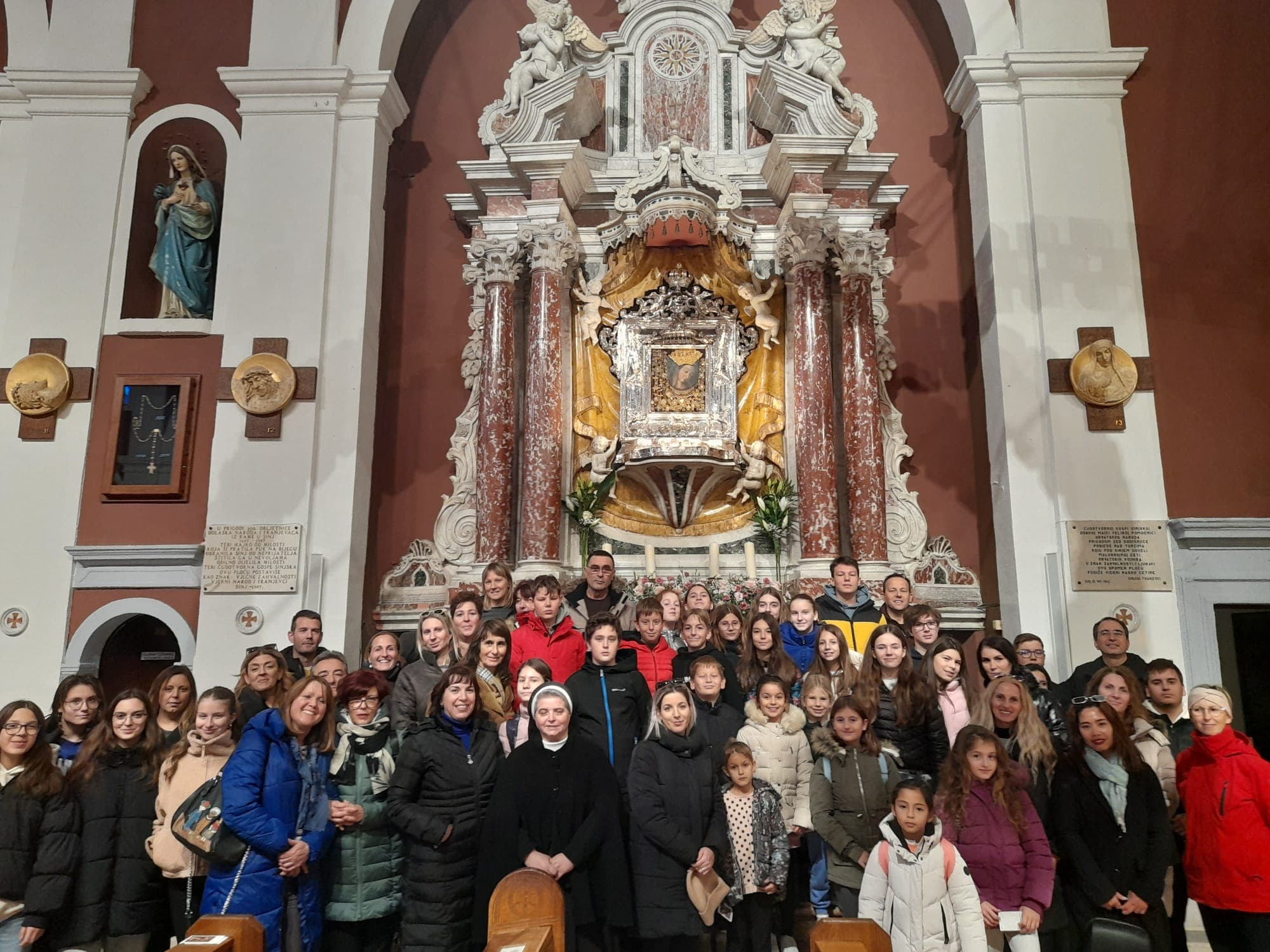 Hodočašće i izlet iznenađenja katedralne župe sv. Jakova spojili Ljubitovicu i Sinj