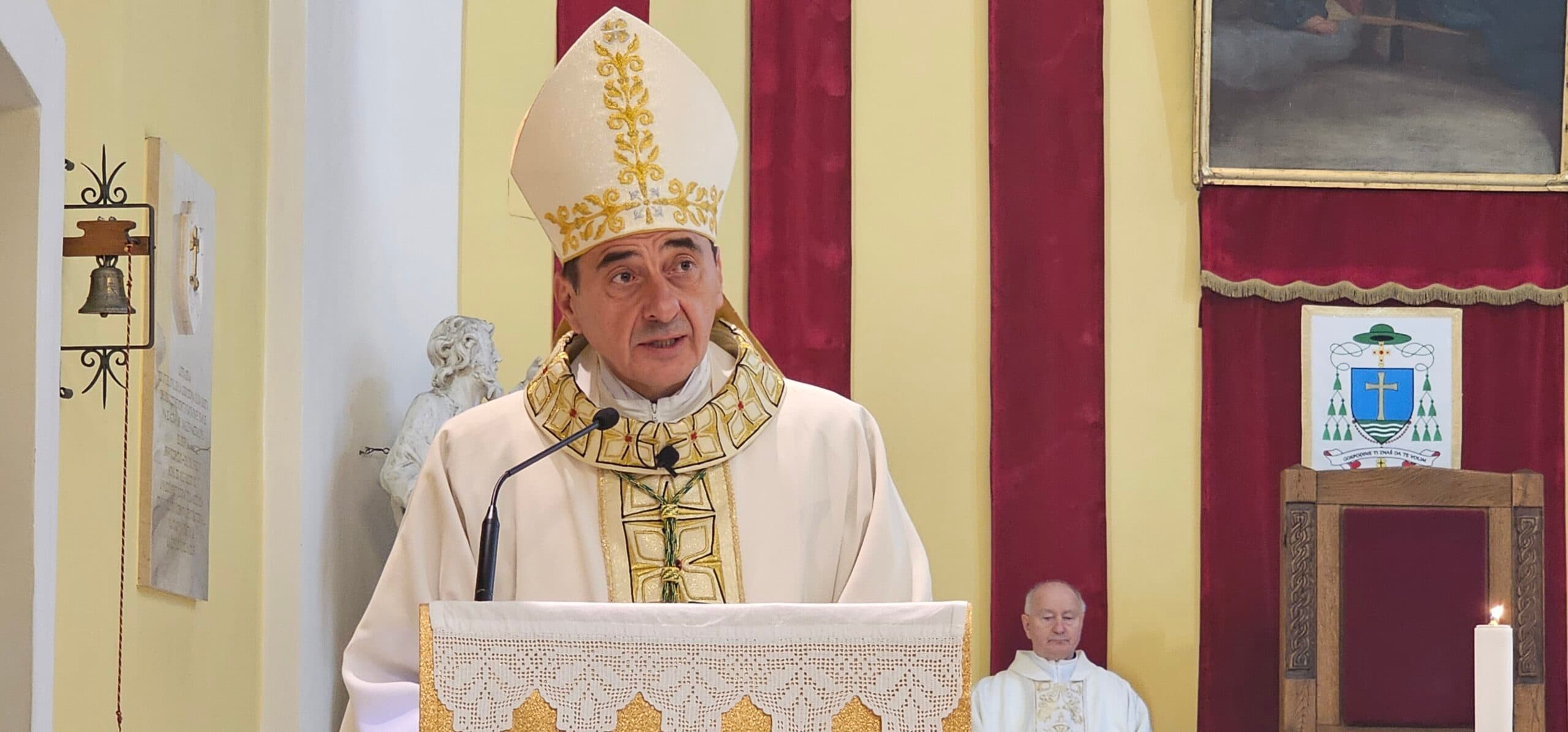 Biskup Medo u uskrsnoj poruci vjernike pozvao da nadu traže u Kristu, a ne u strahu