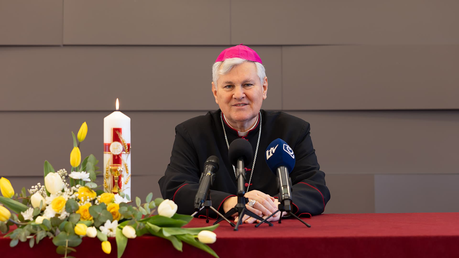 Biskup Košić u uskrsnoj poruci pozvao na mir među ljudima i narodima