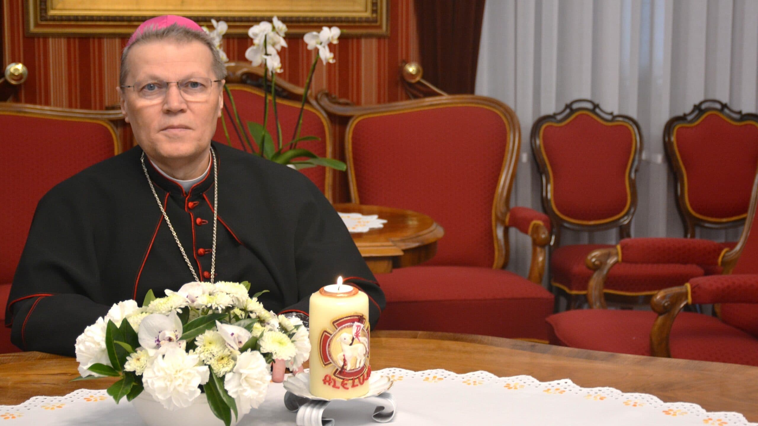 Nadbiskup Hranić u uskrsnoj poruci istaknuo Krista kao darovatelja života u izobilju