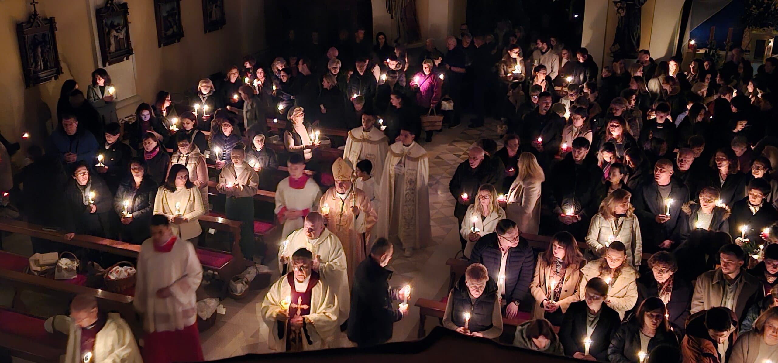 Vazmeno bdjenje u gospićkoj katedrali