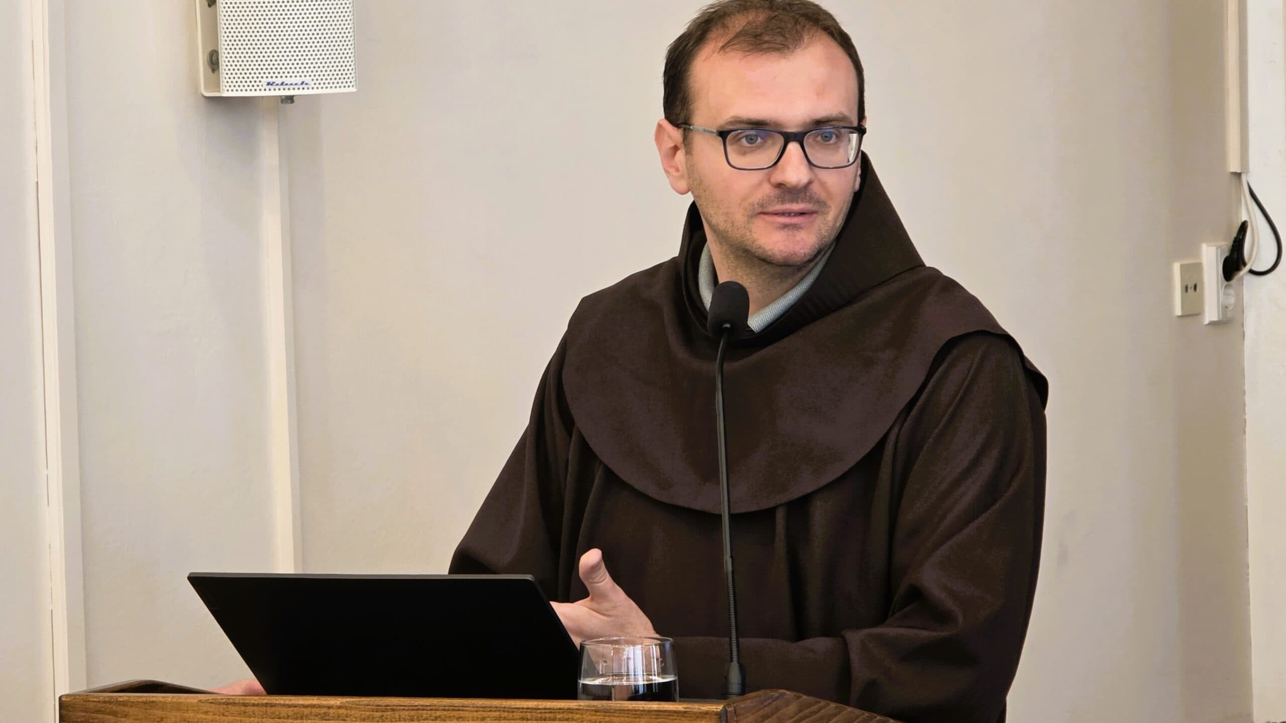 Zadar: Fra Josip Ćavar na svećeničkoj rekolekciji izlagao o duhovnom očinstvu svećenika