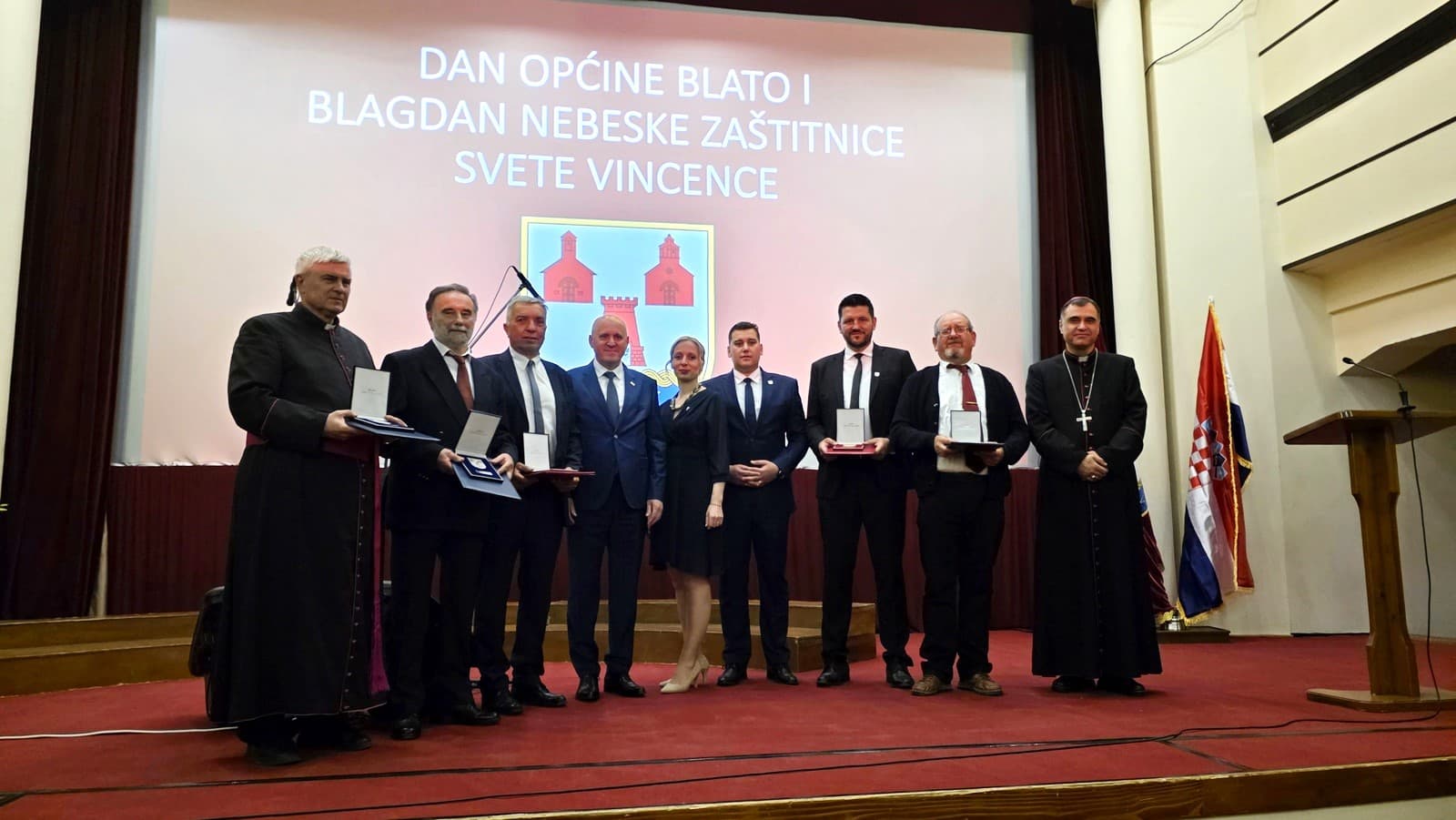 Priznanje Općine Blato Odboru za obnovu i uređenje starohrvatskih crkvica na području župe