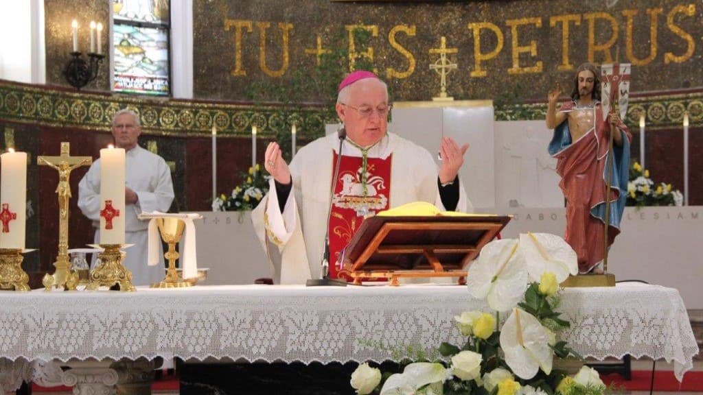 Zagreb: Biskup Razum na Uskrs predvodio misu u Župi sv. Petra