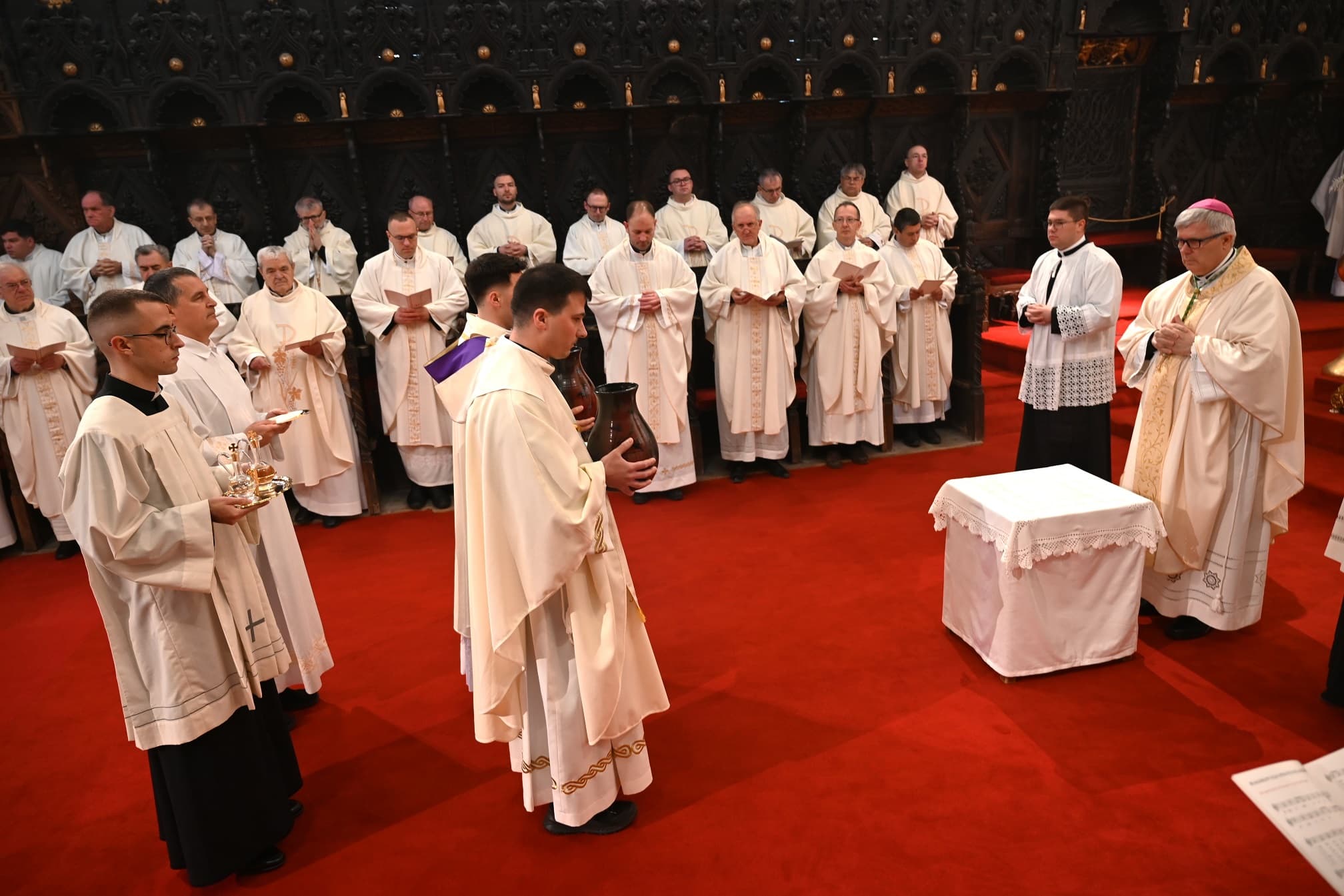 Nadbiskup Zgrablić: Svećenički poziv je slobodan i nezasluženi Božji dar