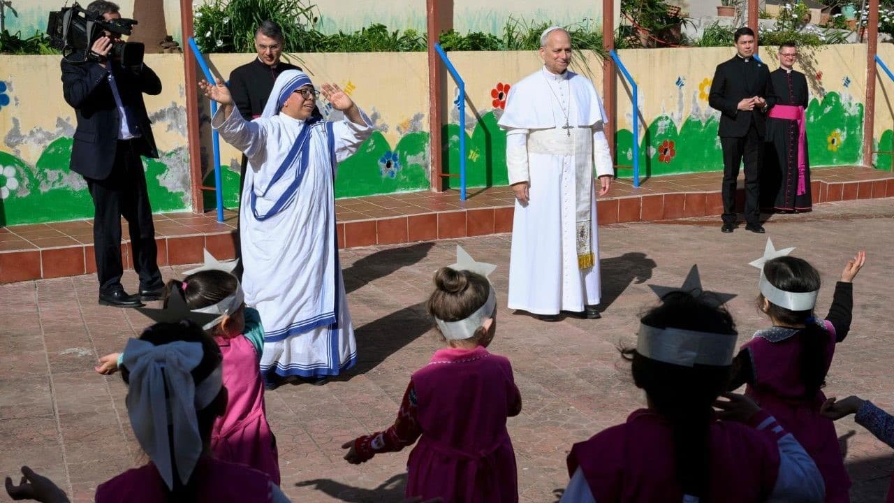 Papa Lav XIV. oprostio se od Alžira i otputovao prema Kamerunu