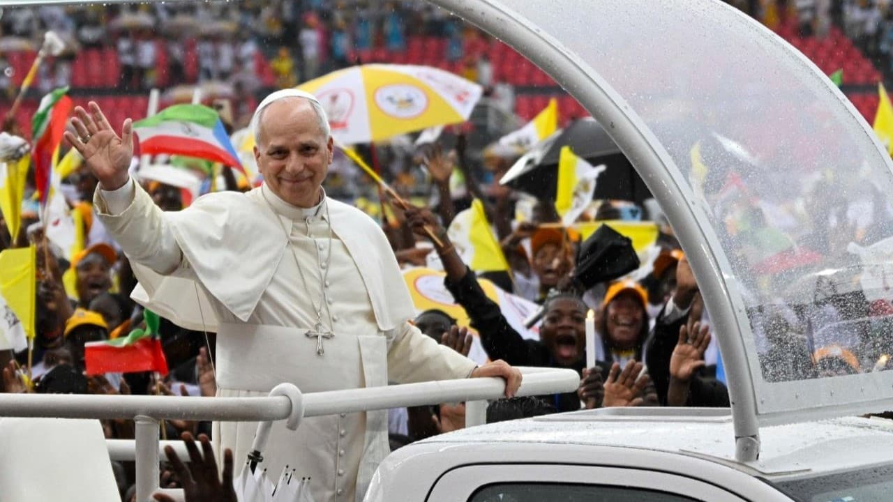 Papa se susreo s mladima i obiteljima u Bati