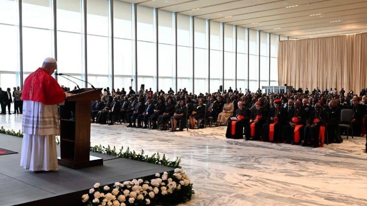 Papa Lav XIV. u Angoli: Nemojte gušiti vizije mladih i snove starijih