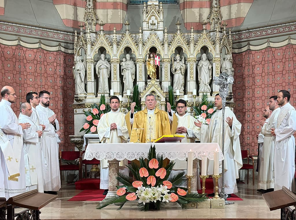 Nadbiskup Vukšić slavio misu s đakonima iz Zagreba