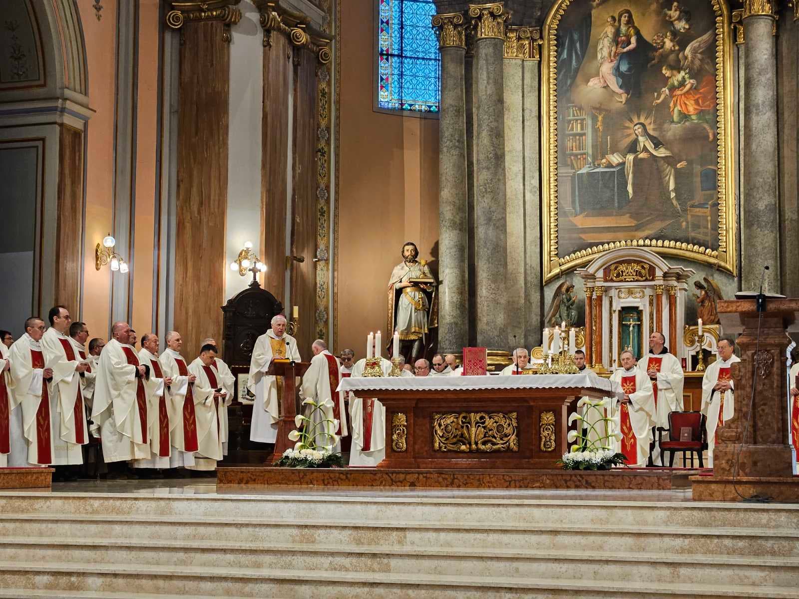 Misa posvete ulja u subotičkoj katedrali