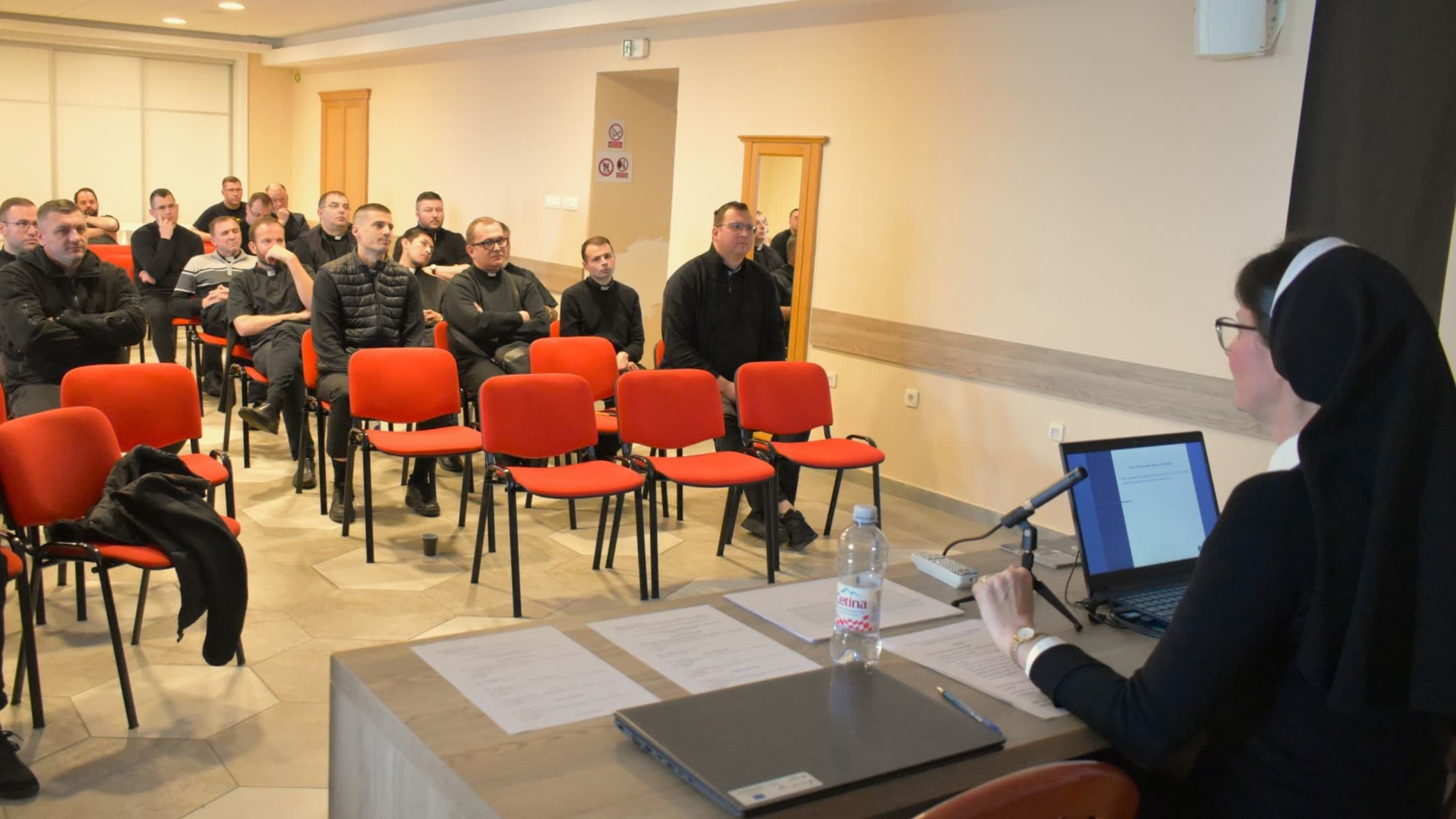 Održan susret trajne formacije mladih svećenika Riječke metropolije