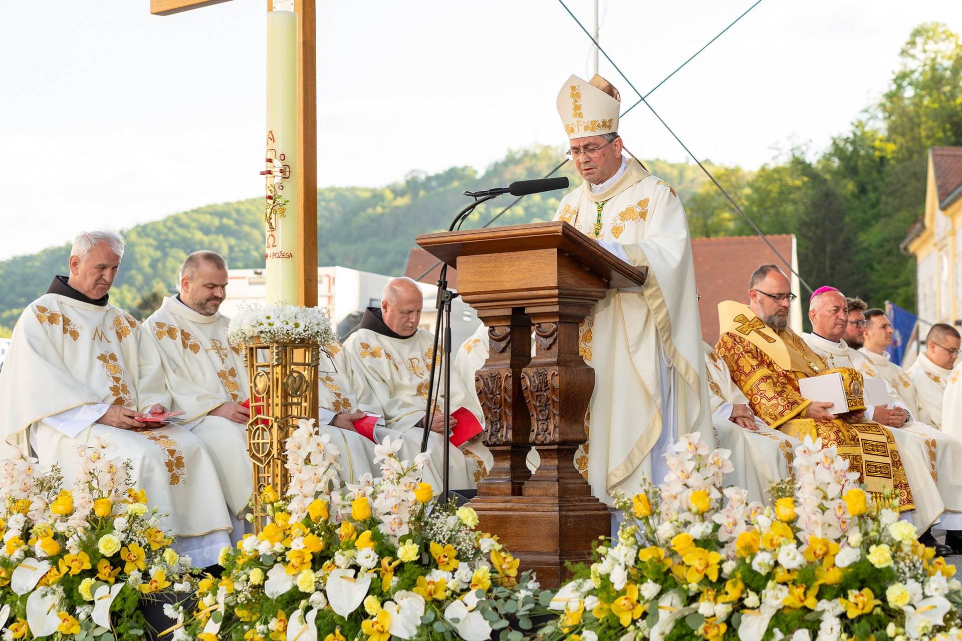 Zahvalno pismo požeškog biskupa prigodom Pedesetnice