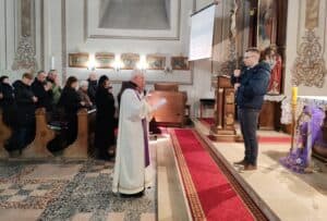 Kod kapucina u Osijeku održan križni put za nerođene i misa u korizmenoj kampanji