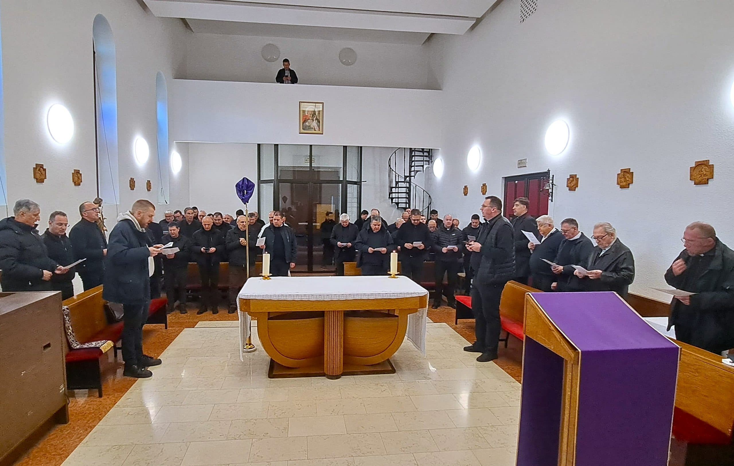 Duhovna obnova za svećenike: rast svijesti o Isusovom kraljevskom i mesijanskom poslanju