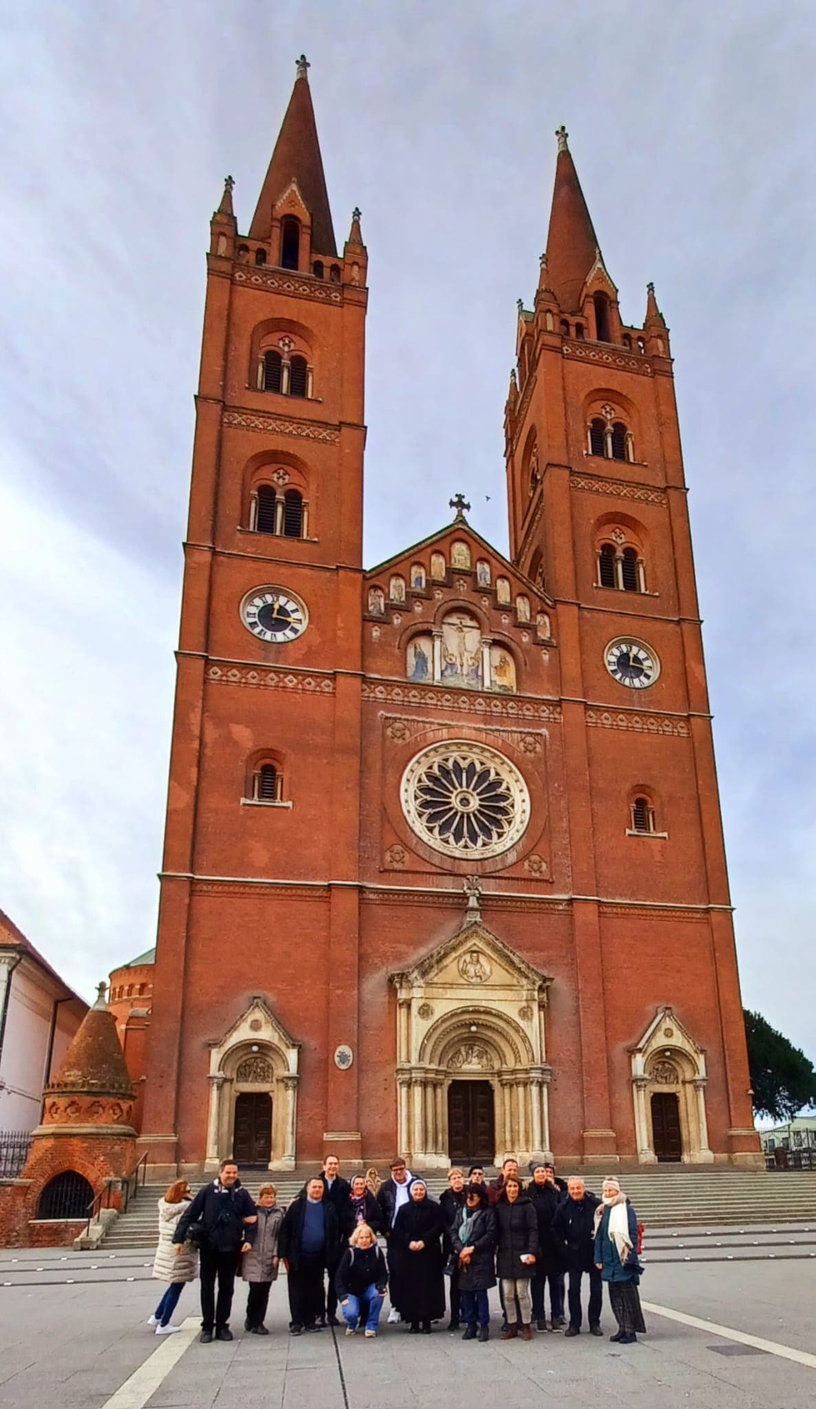 Hodočašće katedralne župe sv. Jakova povezalo Vukovar, Osijek i Đakovo
