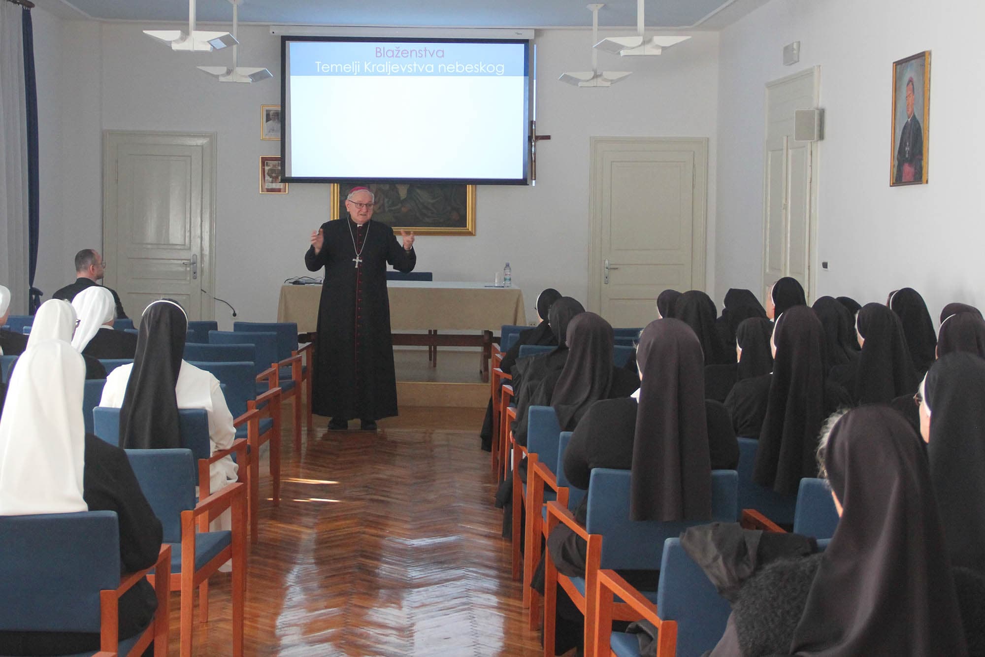 Blaženstva u središtu korizmenog susreta šibenskih redovnica i biskupa Rogića