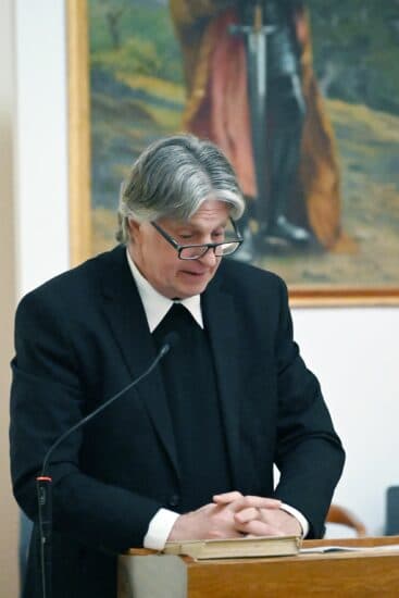 Knjižica “In honorem et gloriam Almae Matris Iadertinae” mons. Ž. Puljića u Zadru