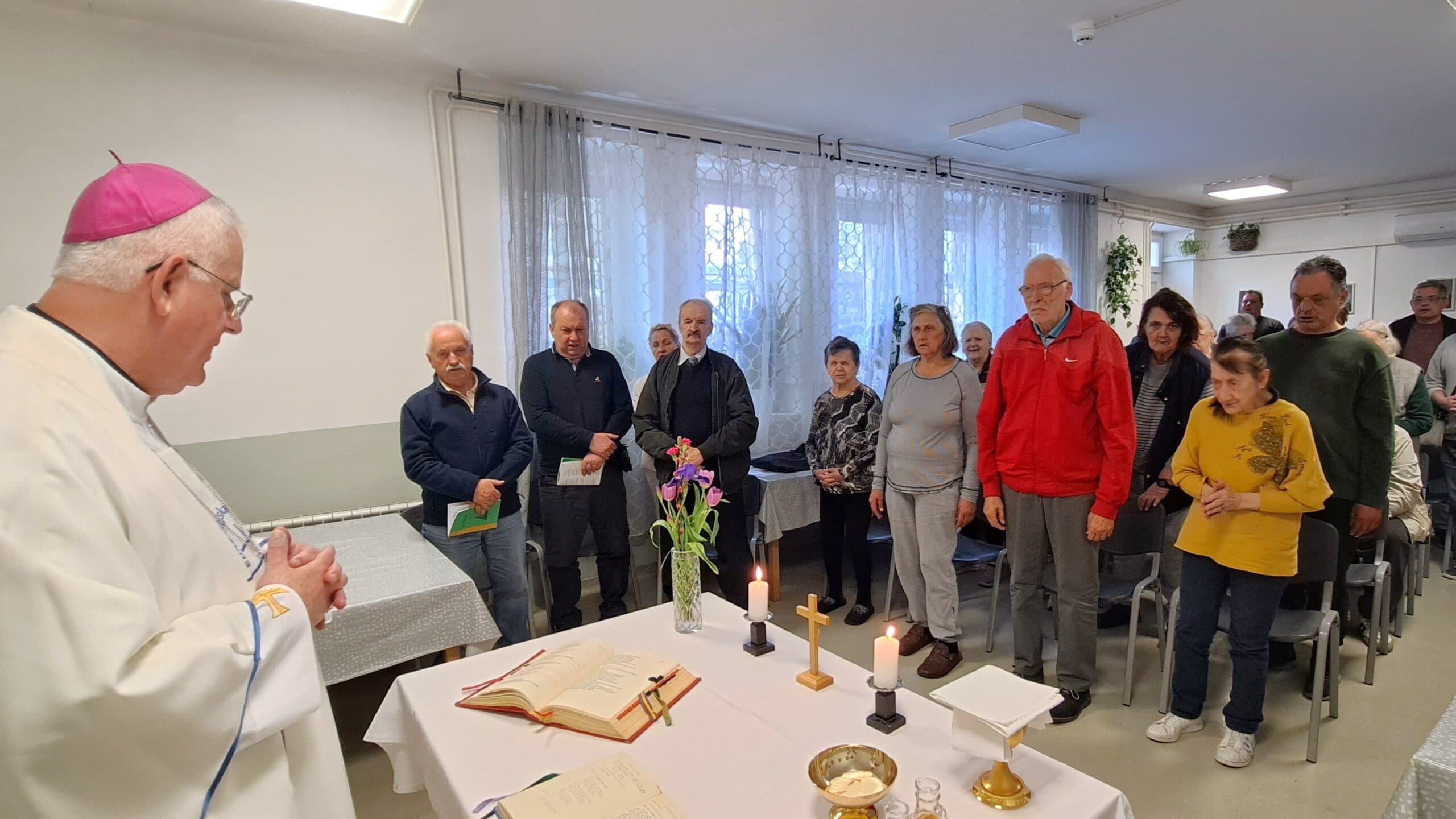 Nadbiskup Uzinić slavio misu s djelatnicima i korisnicima Doma Turnić