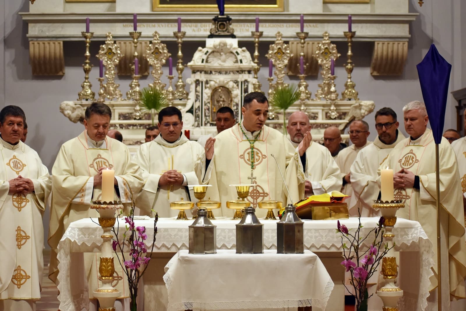Na Misi posvete ulja u Dubrovniku svećenici obnovili svoja obećanja
