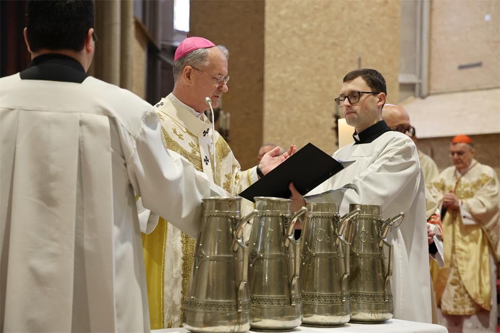 Nadbiskup Kutleša predvodio Misu posvete ulja u zagrebačkoj katedrali