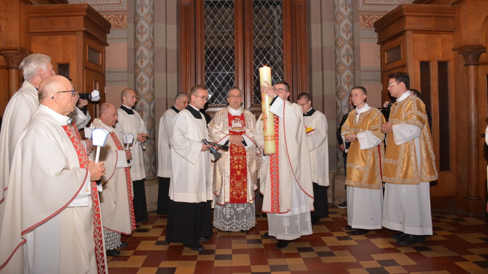 Vazmeno bdjenje u đakovačkoj katedrali