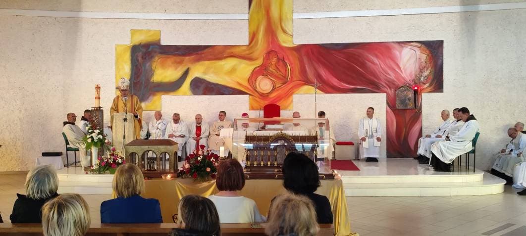 Banjolučka biskupija: Relikvije sv. Male Terezije pohodile svetište u Presnačama