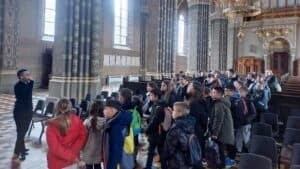 Učenici iz Popovca posjetili su đakovačku katedralu i upoznali njezinu baštinu