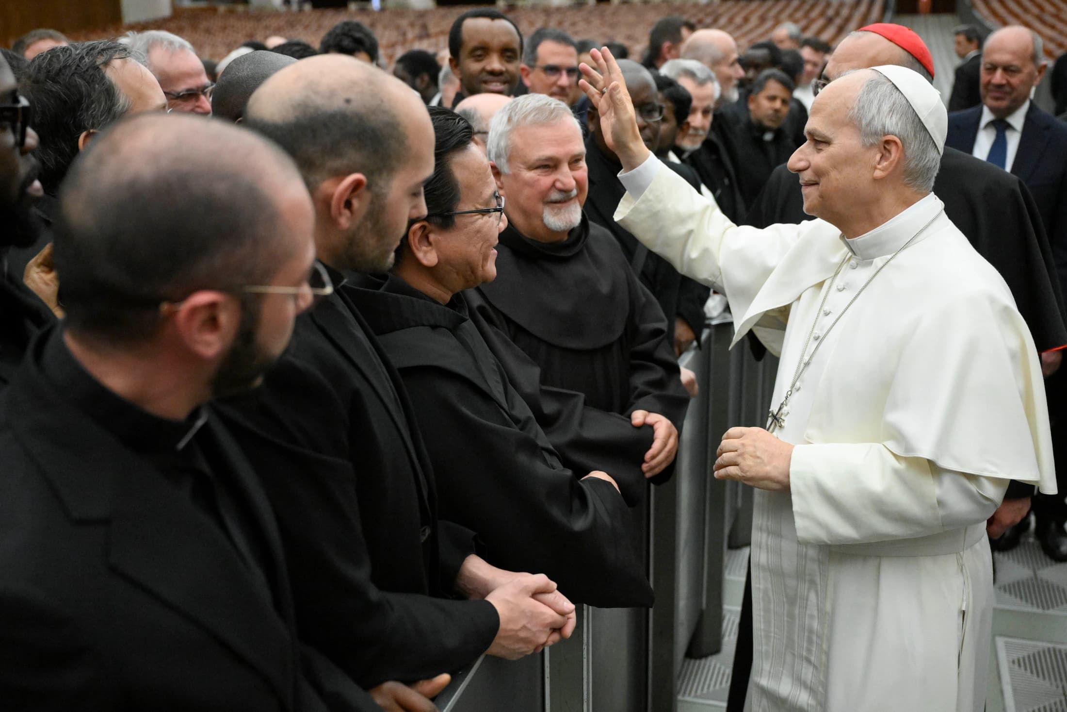 Papa Lav XIV. za travanj pozvao na molitvu za svećenike u krizi