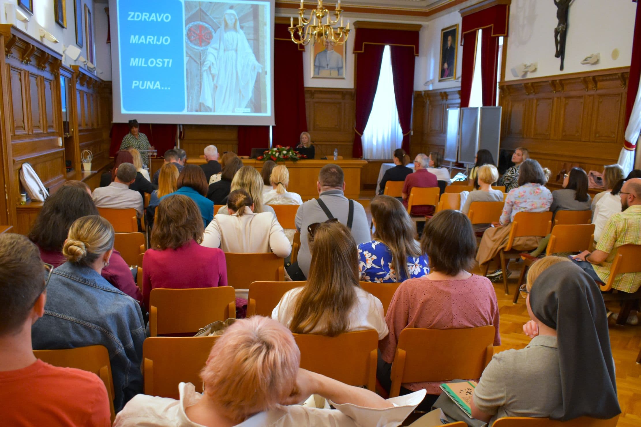 Vjeroučitelji o odgoju za mir, toleranciju i dijalog
