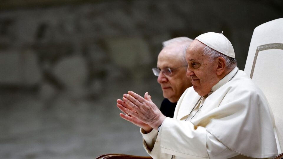Papa Franjo: Pjevanje može dirnuti srca i produbiti molitvu