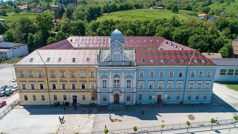 Božićna priredba i žive jaslice u Sjemeništu i KŠC-u u Travniku