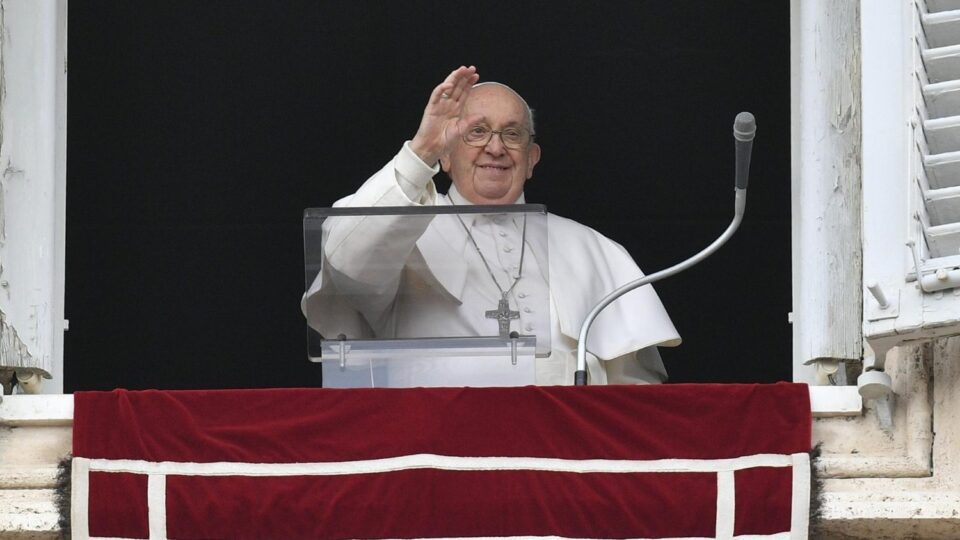 Papa na Angelusu: Kršćansko svjedočenje vodi do promjene srca, čuda vjere – Vatican News