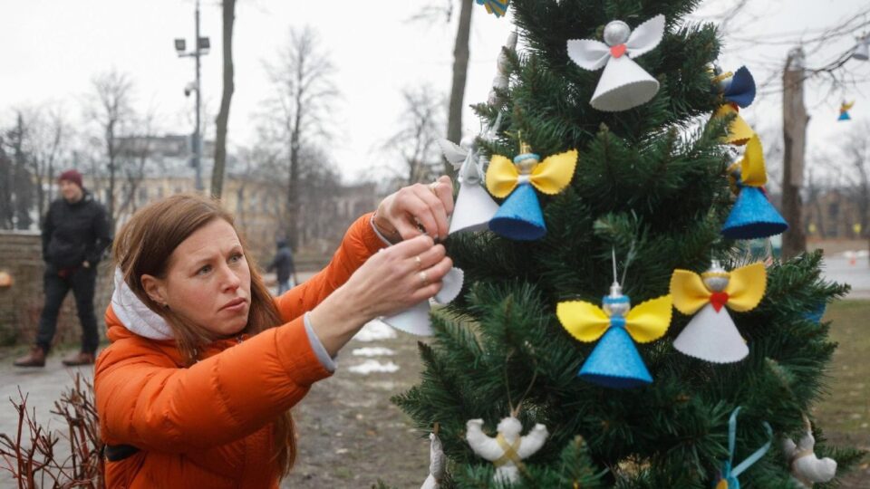 Božić u Ukrajini zasjenjen ruskim napadima – Vatican News