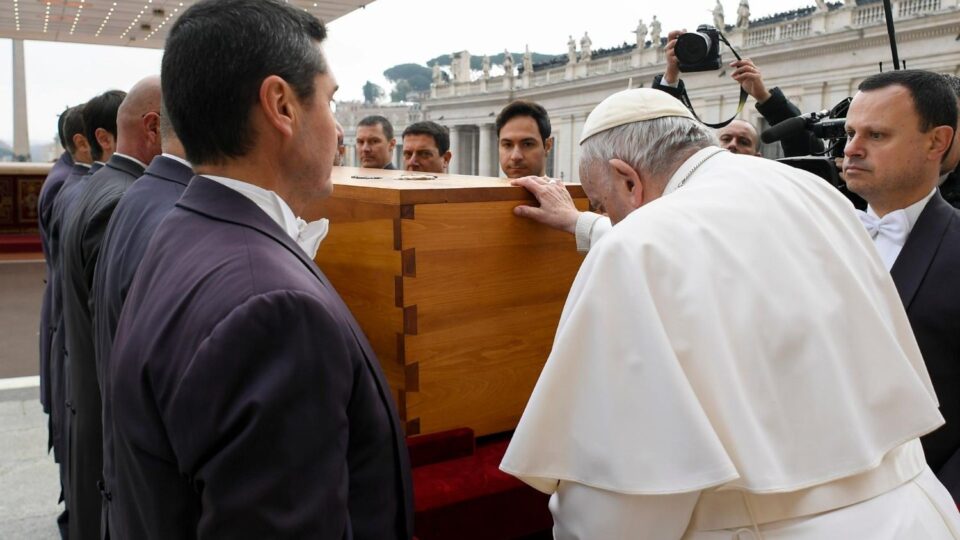 Papa Franjo 2023. ukratko: molitva, putovanja, svjedočanstvo – Vatican News