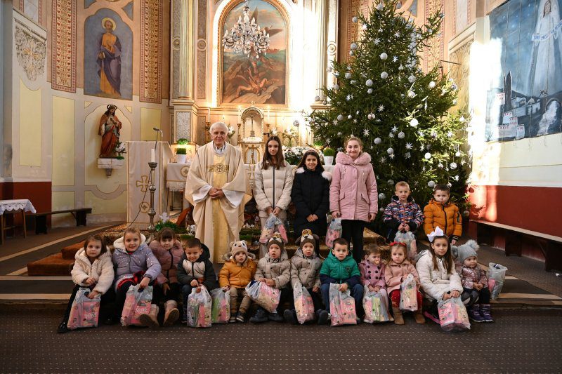 PONOĆKA I BOŽIĆ U NOVOM SLANKAMENU