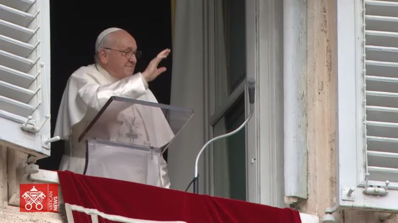 Papa: Ljubav otvara putove prema miru; nikada ne guši druge