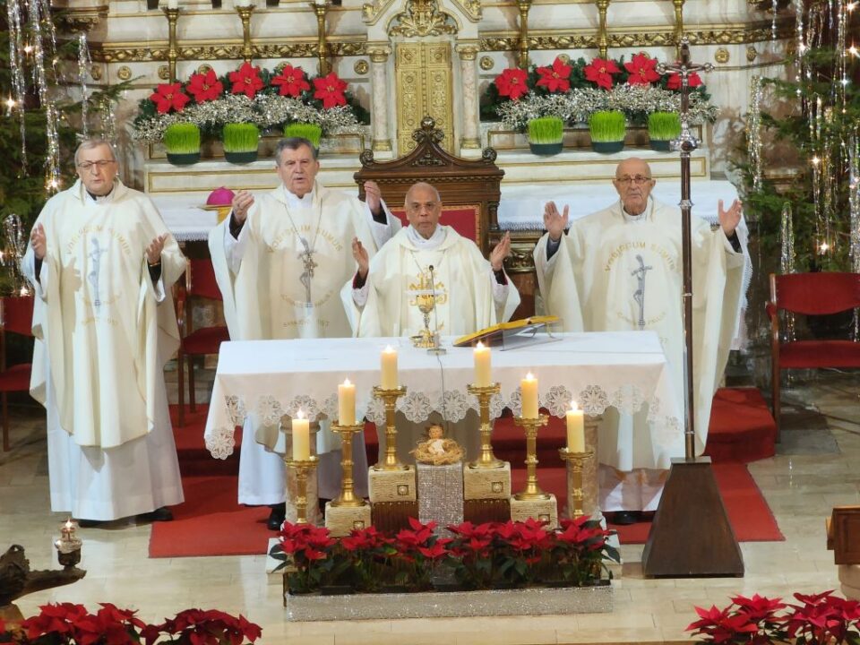 Apostolski nuncij Chullikatt predvodio Euharistijsko slavlje na svetkovinu Marije Bogorodice u sarajevskoj katedrali
