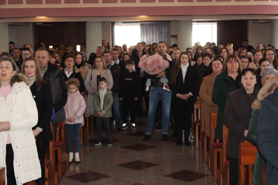 Nedjelja Svete Obitelji i misa zahvalnica u župi Presvetog Srca Isusova u Prozoru