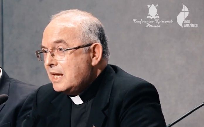 Peruanski biskup Escudero daje iscrpnu kritiku blagoslova neregularnih parova