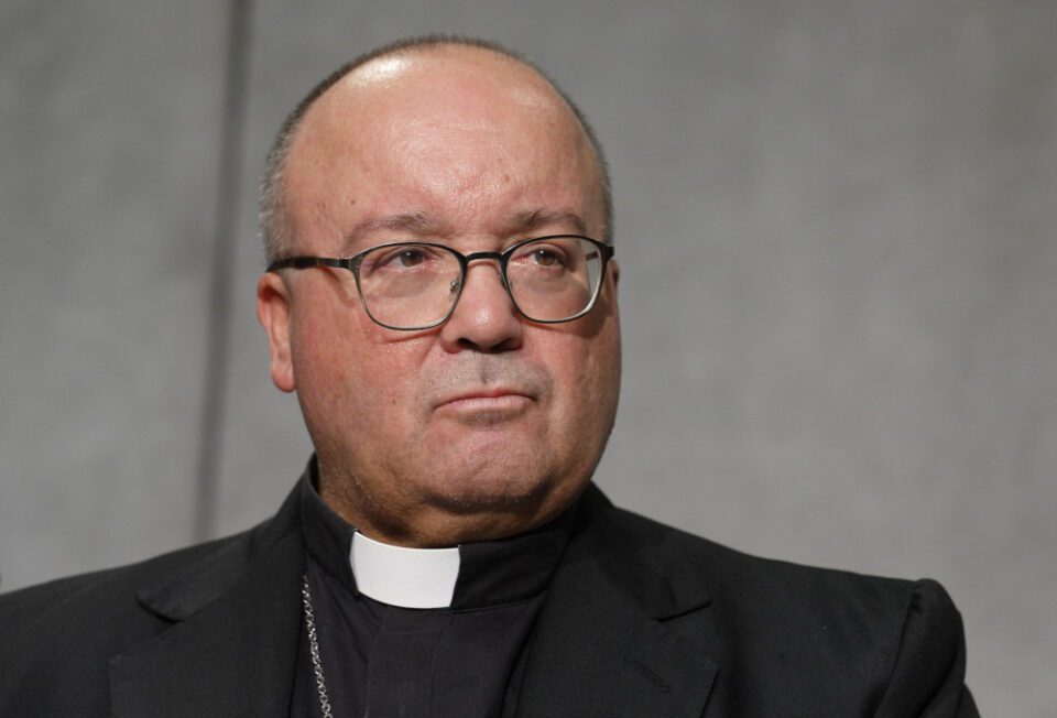 Dužnosnik Vatikanske doktrine kaže da bi celibat trebao biti neobavezan za katoličke svećenike