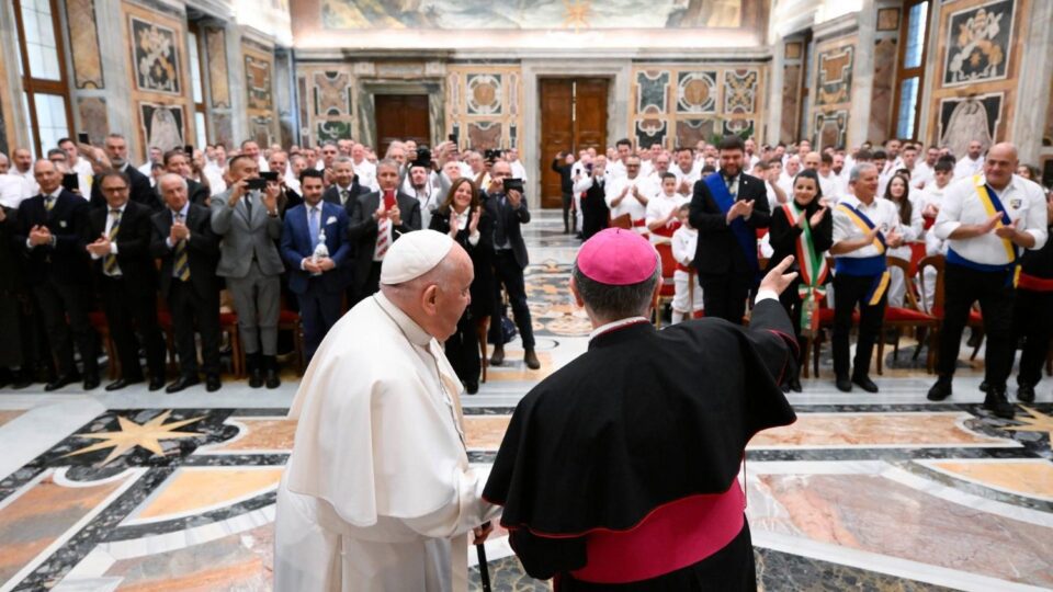 Papa: Crkva treba svece s neobuzdanom željom da propovijedaju Evanđelje