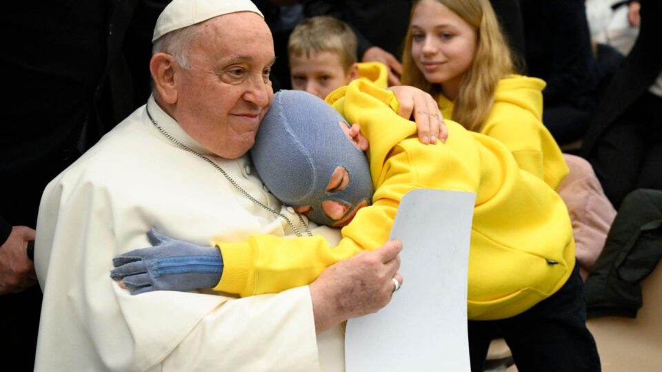 Papina poruka za Svjetski dan bolesnika: Iscijelite odnose kako biste izliječili bolesne – Vatican News