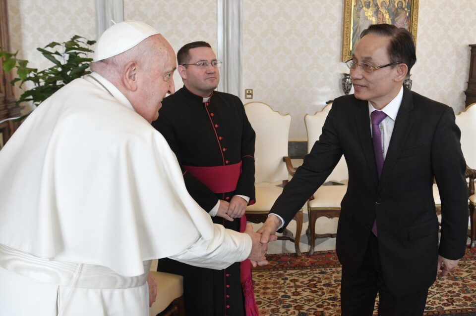 Može li papa Franjo postati prvi papa koji će posjetiti Vijetnam?