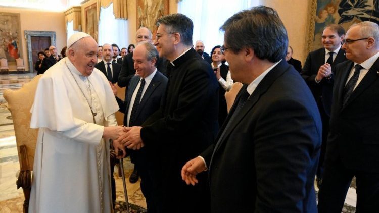 Papa članovima Nacionalnog vijeća Obnove u Duhu Svetomu: Potrebne konkretne geste milosrđa