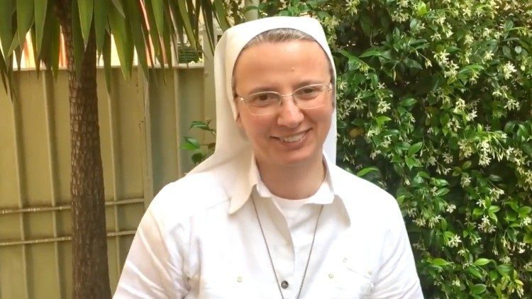 Sestra Simona Brambilla u Intervjuu za L’Osservatore Romano: Misionarsko iskustvo pomaže u službi za posvećeni život