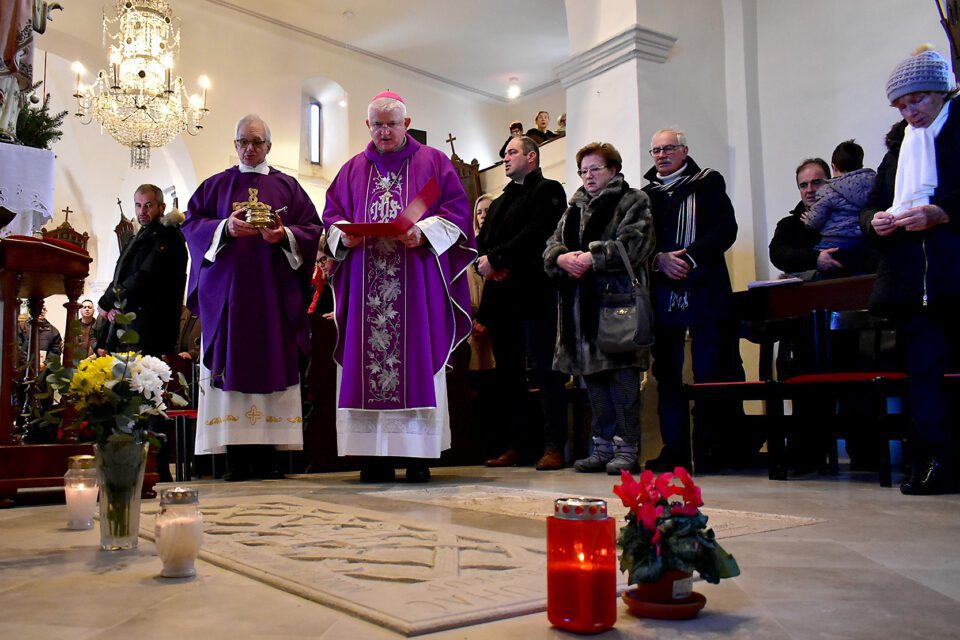 Spomen na nadbiskupa Uhača: ponizna ljubav prema svojima i velikodušna ljubav prema svima drugima – Riječka nadbiskupija