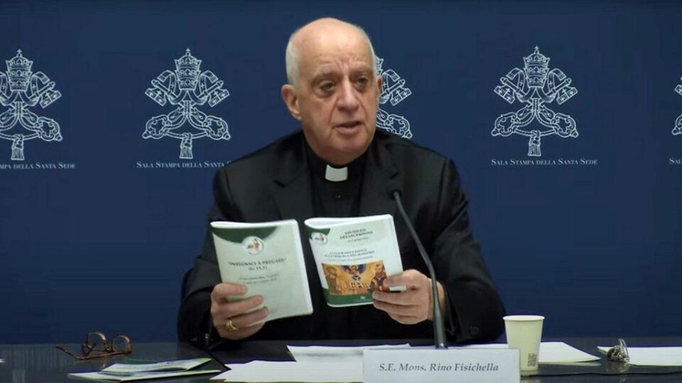 Mons. Fisichella predstavio pripremnu Godinu molitve za Jubilej 2025.