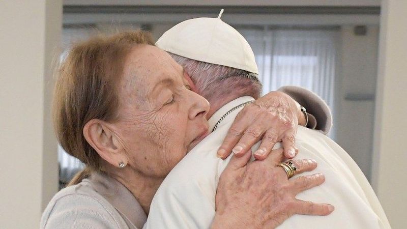 Papa na Dan sjećanja na žrtve holokausta: Mržnja i nasilje niječu našu ljudskost