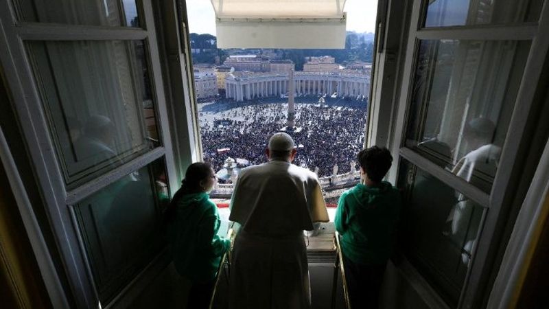 Papa: Ratovi uništavaju ljude i poraz su za čovječanstvo