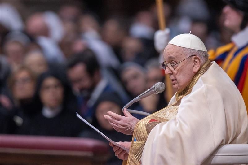 Papa Franjo poziva posvećene muškarce i žene da njeguju ‘intenzivan unutarnji život’